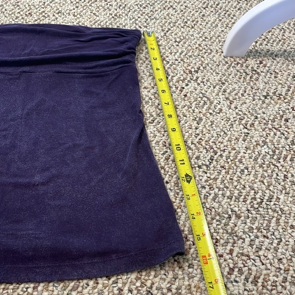 Express Stylish Purple Strapless Top with Ruching on the Sides. Small - Picture 6 of 7